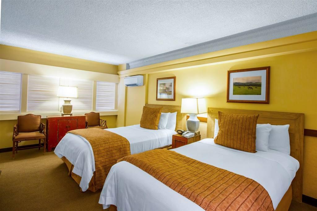 Hotel Equus Honolulu