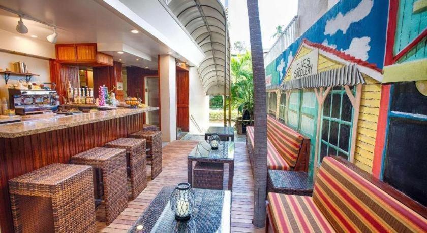 Hotel Equus Honolulu